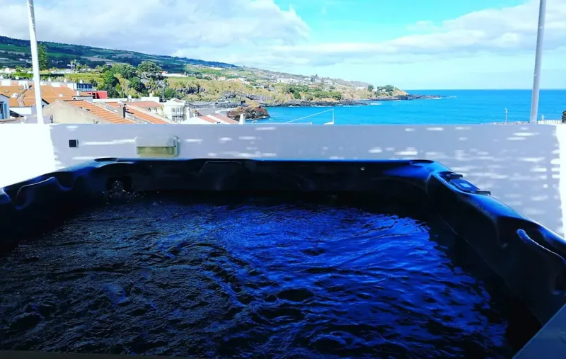 Jacuzzi